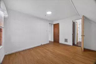 171 Bartlett St, Brockton, MA 02301 - Photo 16