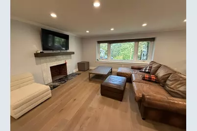 25 Berkshire Dr, Winchester, MA 01890 - Photo 12
