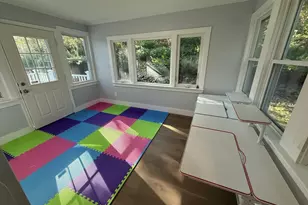 25 Berkshire Dr, Winchester, MA 01890 - Photo 14