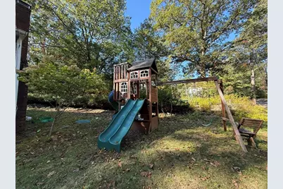 25 Berkshire Dr, Winchester, MA 01890 - Photo 36