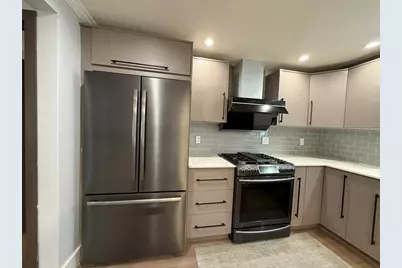 25 Berkshire Dr, Winchester, MA 01890 - Photo 6