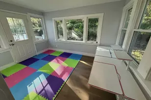 25 Berkshire Dr, Winchester, MA 01890 - Photo 14