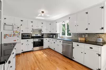 23 Inland Rd, Marion, MA 02738 - Photo 10