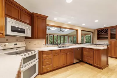 23 Banbury Dr, Westford, MA 01886 - Photo 12