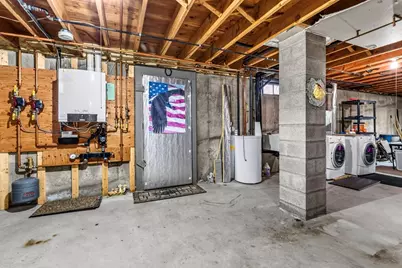 65 Plain St, Easthampton, MA 01027 - Photo 32
