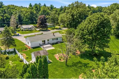 65 Plain St, Easthampton, MA 01027 - Photo 6