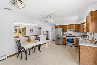 65 Plain St, Easthampton, MA 01027 - Photo 16