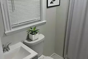 724 Saratoga St, Boston, MA 02128 - Photo 4