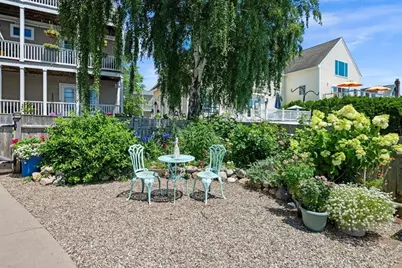 106 Leach St #2, Salem, MA 01970 - Photo 10