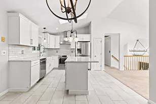 25 Butterfly Trail, Dartmouth, MA 02747 - Photo 10