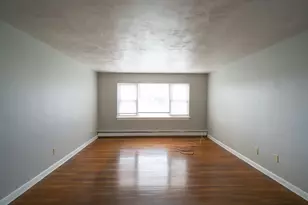 949 Hampden St, Holyoke, MA 01040 - Photo 6