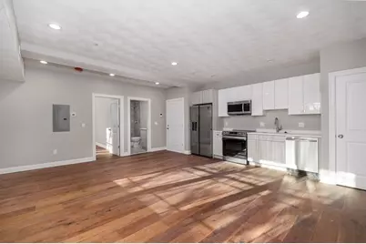 119-121 Addison St #5, Boston, MA 02128 - Photo 4