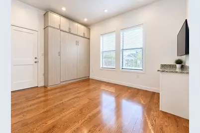 9 Sixth St #8, Chelsea, MA 02150 - Photo 2