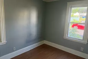 68 Pilling St, Haverhill, MA 01832 - Photo 12