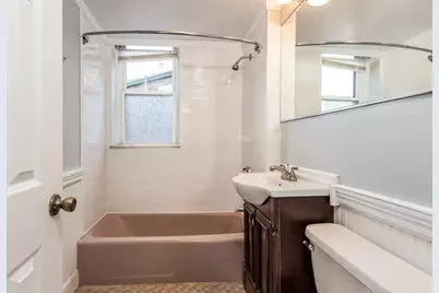394 Riverway #12, Boston, MA 02115 - Photo 8