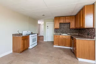 394 Riverway, Boston, MA 02115 - Photo 6