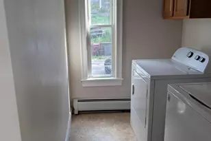 26 Gallup St, North Adams, MA 01247 - Photo 10