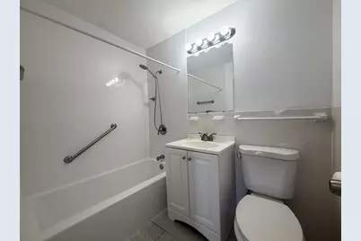 1000 Governor's Drive #15, Winthrop, MA 02152 - Photo 8