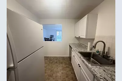 1000 Governor's Drive #15, Winthrop, MA 02152 - Photo 4