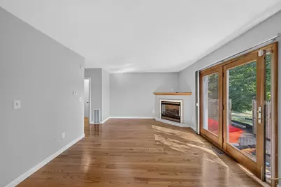 1 Charles St #A, Reading, MA 01867 - Photo 10