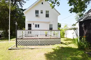14 Prospect St, Wareham, MA 02532 - Photo 4