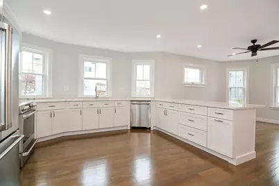 7-9 Chester St #7, Malden, MA 02148 - Photo 4