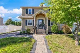 15 William St, North Andover, MA 01845 - Photo 2