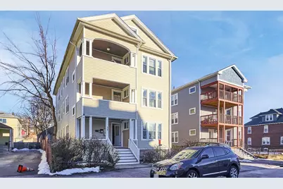 35 Arthur St #3, Worcester, MA 01604 - Photo 2