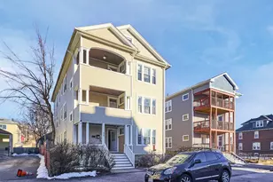 35 Arthur St, Worcester, MA 01604 - Photo 2