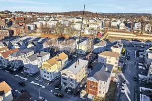 35 Arthur St, Worcester, MA 01604 - Photo 38