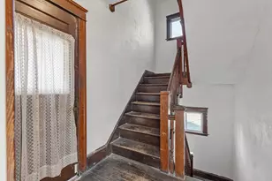 35 Arthur St, Worcester, MA 01604 - Photo 4