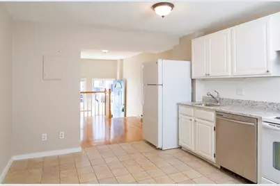 41 Marion St, Boston, MA 02128 - Photo 4