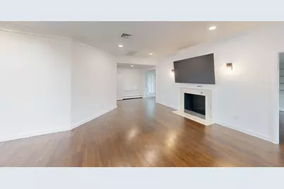 56 Cynthia Rd, Newton, MA 02459 - Photo 2