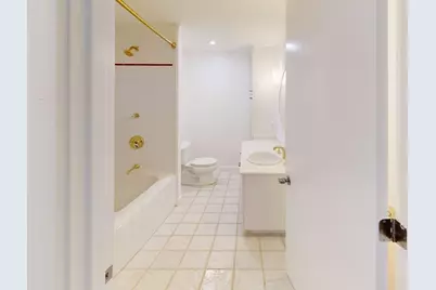 56 Cynthia Rd, Newton, MA 02459 - Photo 12