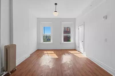 105 High St #3D, Holyoke, MA 01040 - Photo 1
