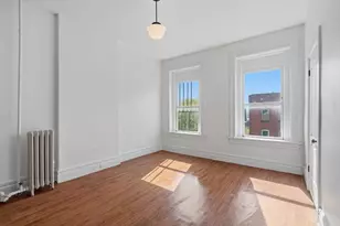 105 High St, Holyoke, MA 01040 - Photo 2