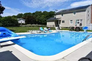 583 Whetstone Hill Rd, Somerset, MA 02726 - Photo 8
