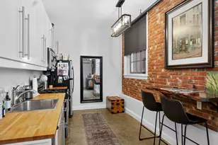 7 Crombie St, Salem, MA 01970 - Photo 6