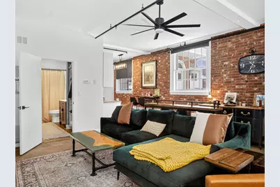 7 Crombie St #4, Salem, MA 01970 - Photo 2