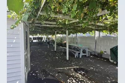 78 Summer St, Brockton, MA 02302 - Photo 2
