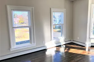11 Noble St, Westfield, MA 01085 - Photo 4