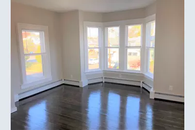 11 Noble St #2nd Fl, Westfield, MA 01085 - Photo 6