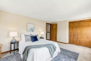 41 Mountain St, Woburn, MA 01801 - Photo 18