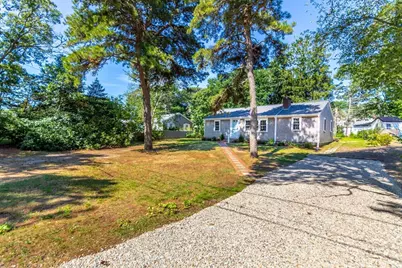 37 Naushon Rd, Dennis, MA 02639 - Photo 2