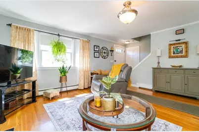 35 Rosaria St, Boston, MA 02122 - Photo 4