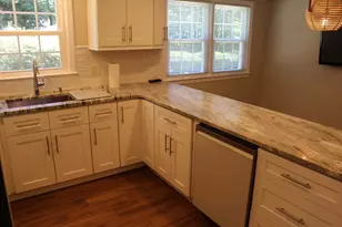 206 Debbie Dr, Leominster, MA 01453 - Photo 4