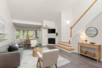 661 Lowell St #14, Lexington, MA 02420 - Photo 4
