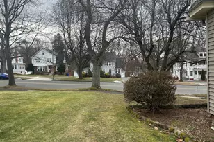 142 Springfield St, Springfield, MA 01107 - Photo 2