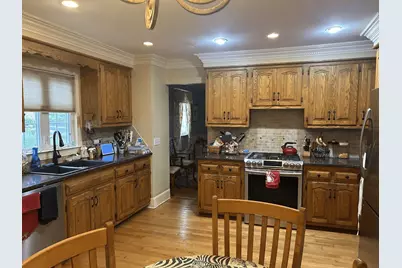142 Springfield St, Springfield, MA 01107 - Photo 6