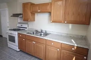 86 Baldwin, Lowell, MA 01852 - Photo 2